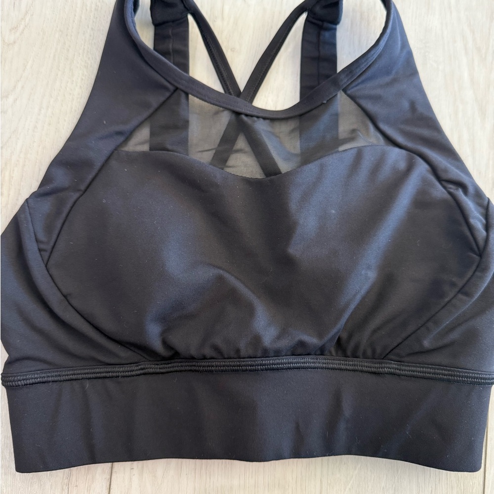 Black Lululemon sports bra Size 4